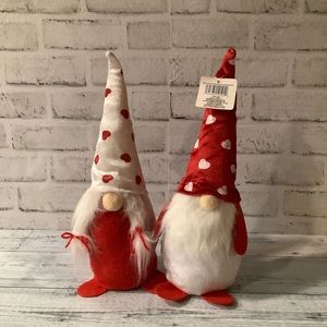 Set of 2 Heart Hat Valentine Gnomes